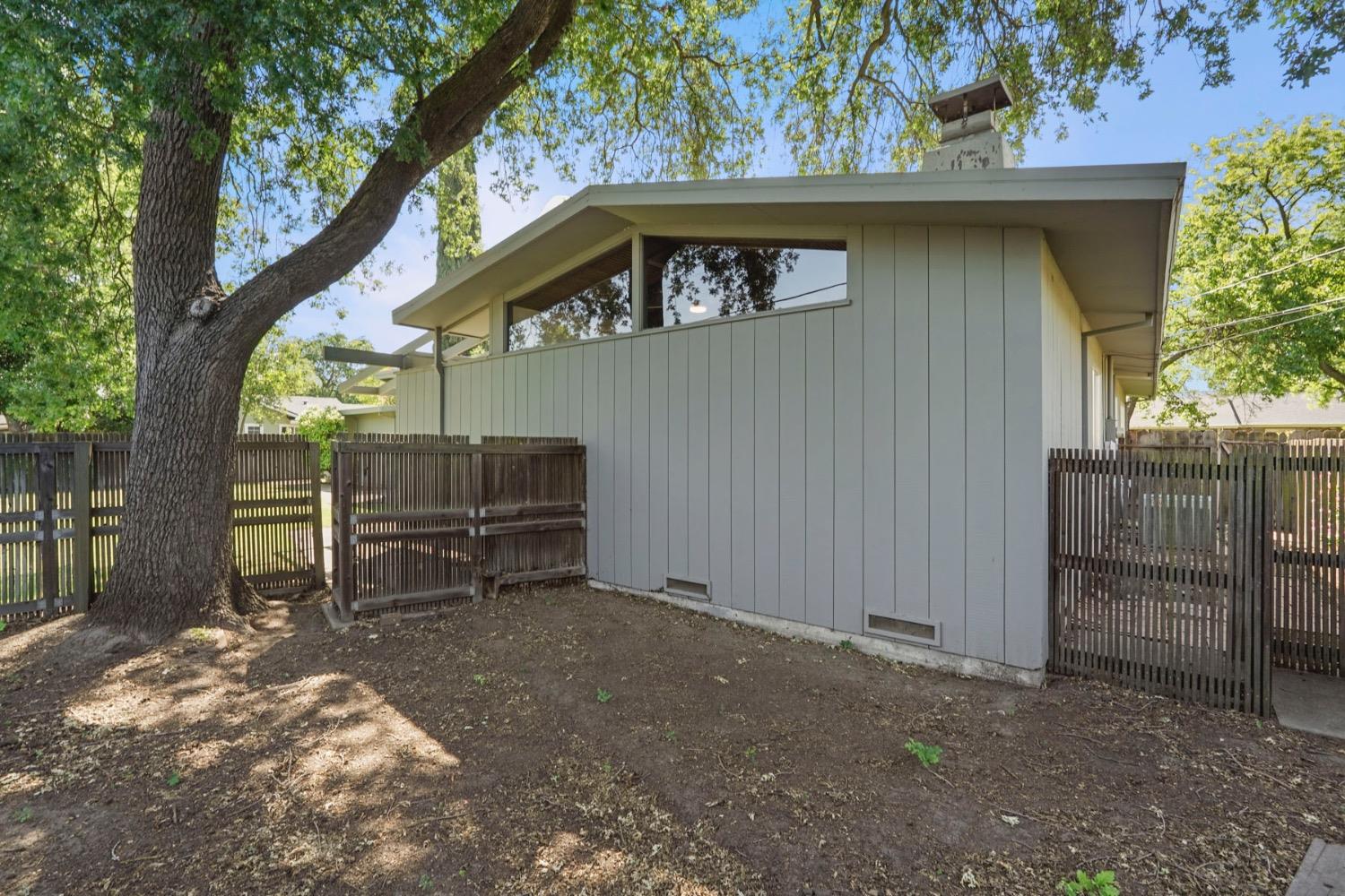 Detail Gallery Image 24 of 29 For 2205 Fernvale Dr, Stockton,  CA 95207 - 3 Beds | 2 Baths