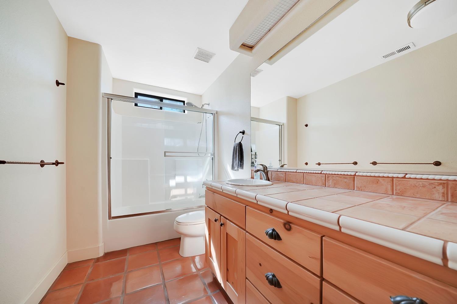 Detail Gallery Image 42 of 86 For 6061 Wind River Dr, Valley Springs,  CA 95252 - 3 Beds | 2/1 Baths