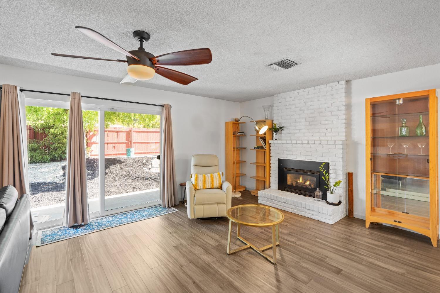 Forestwood Drive, Sacramento, California image 11