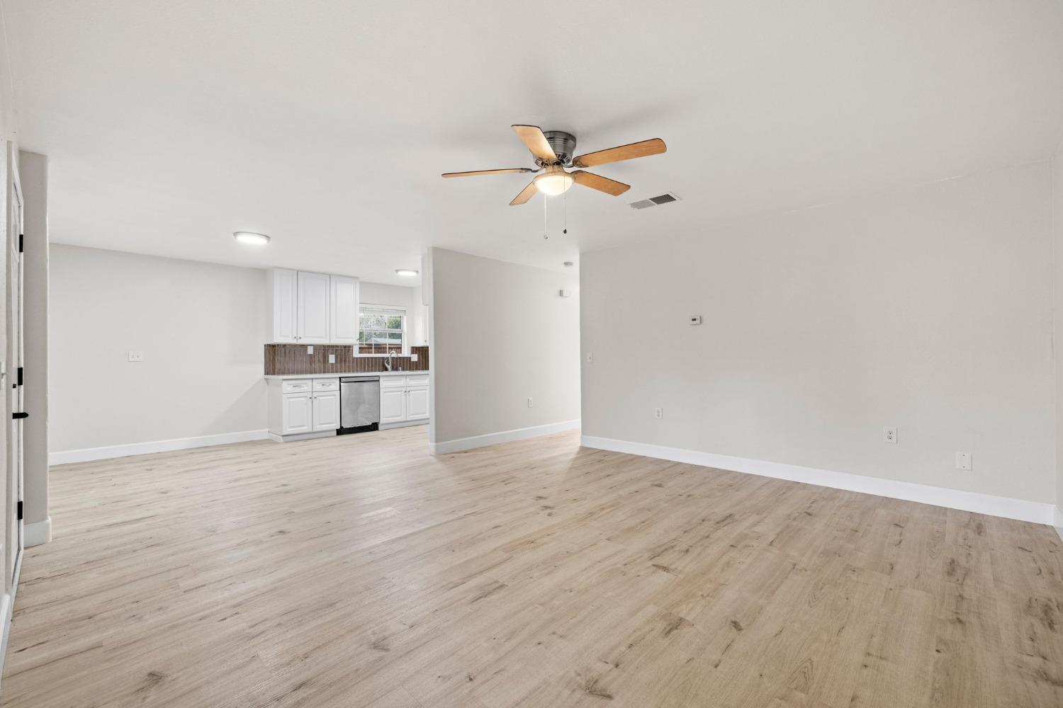 Ferrite Court, West Sacramento, California image 9