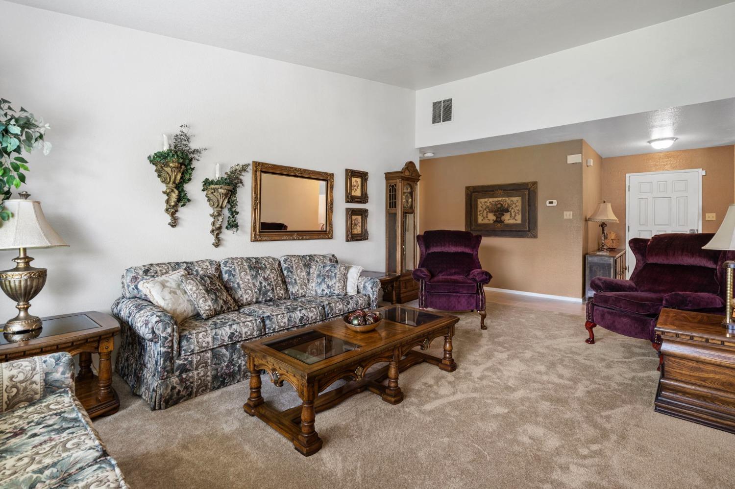 Goldenoak Way, Stockton, California image 11