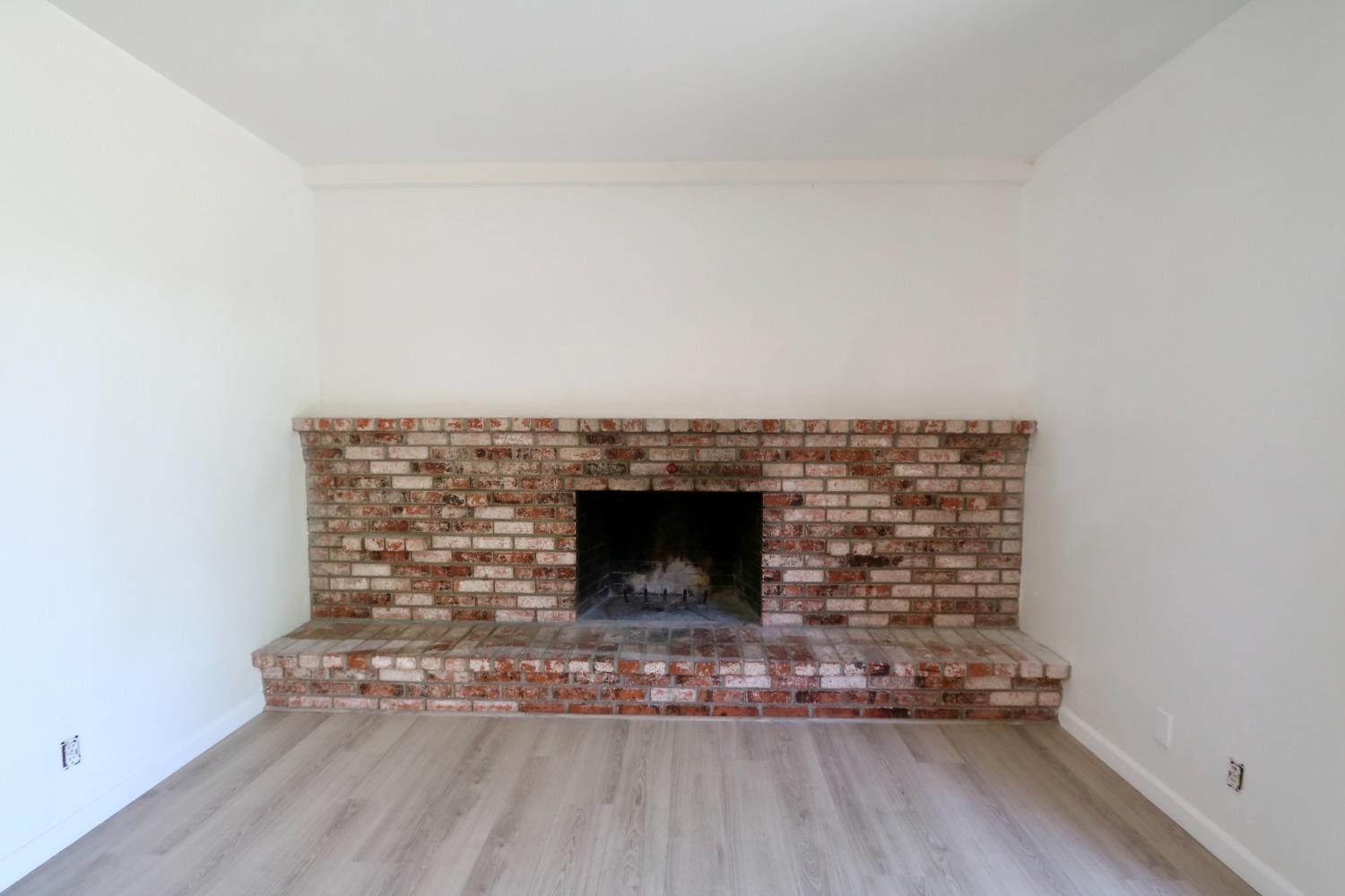 Knightwood, Rancho Cordova, California image 11