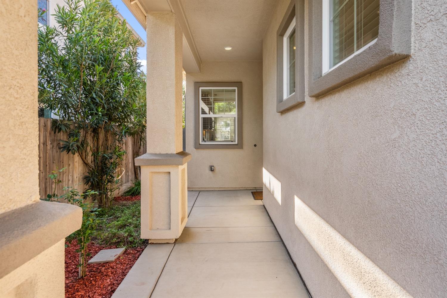 Bellflower Way, Los Banos, California image 4