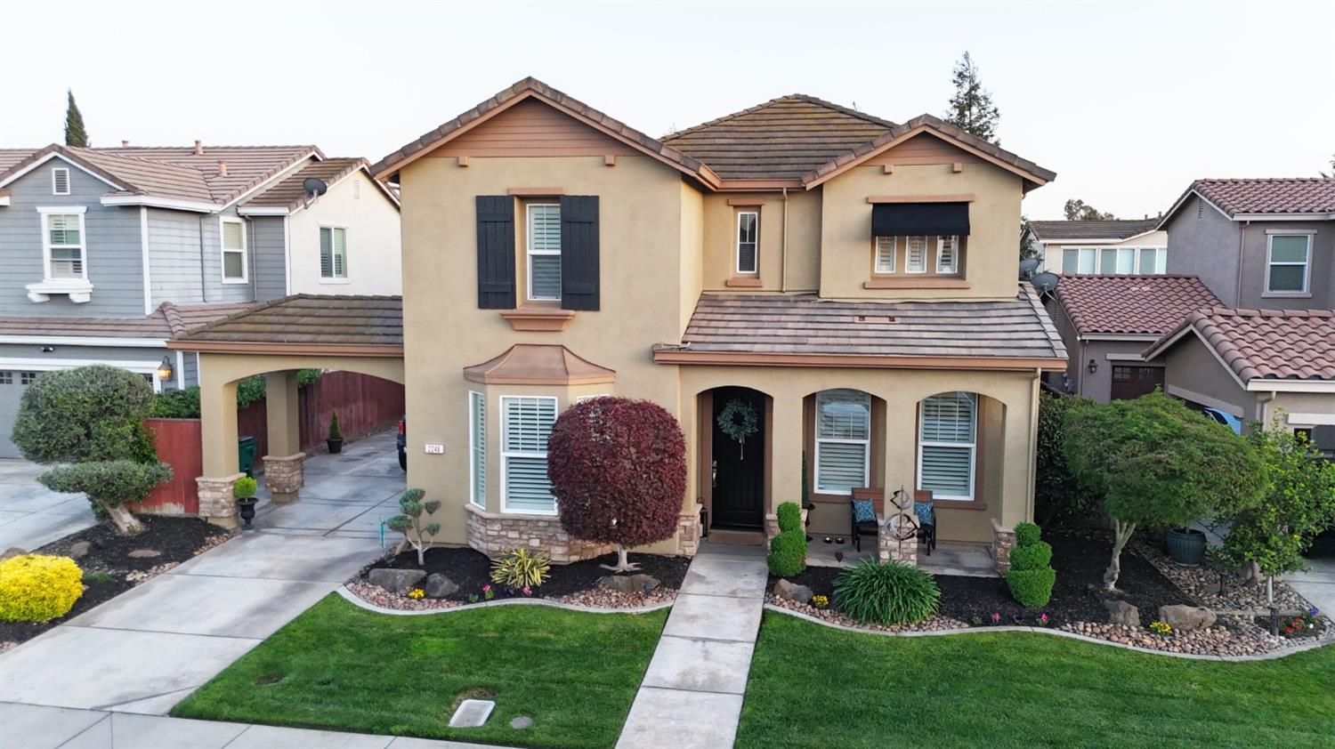 Katzakian Way, Lodi, California image 2