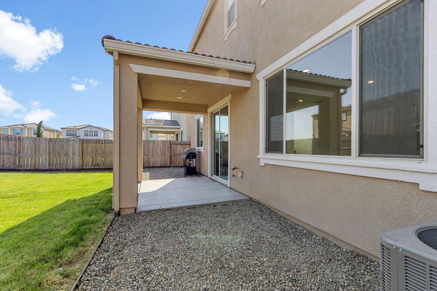 Classical Way, Elk Grove, California image 34