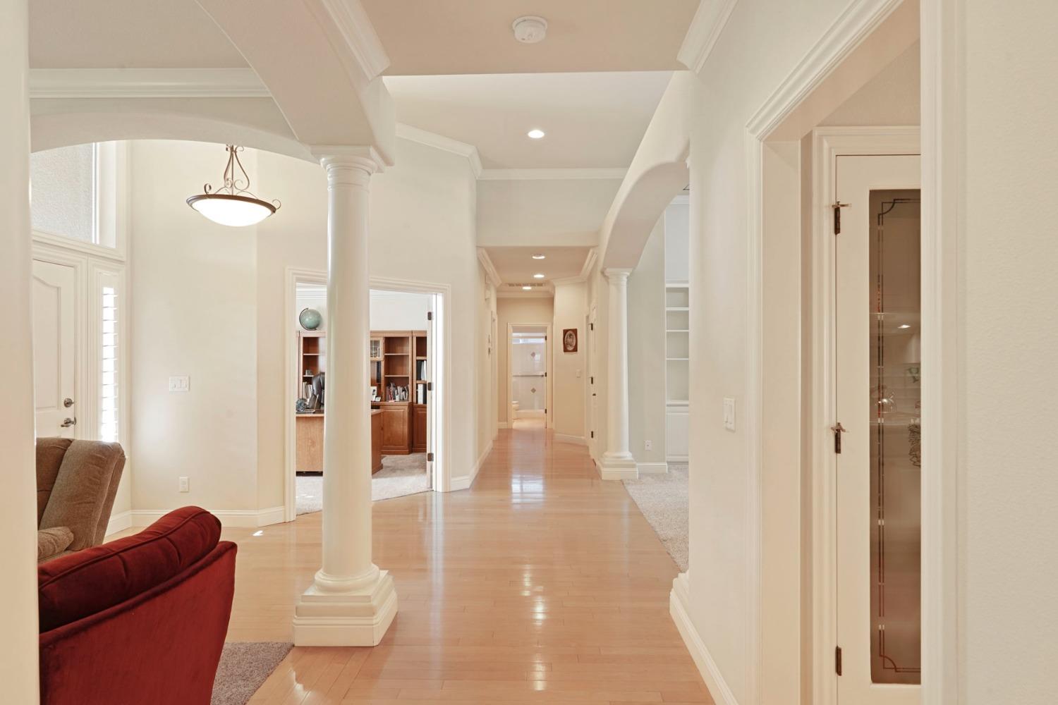 Windwood Drive, Woodbridge, California image 33