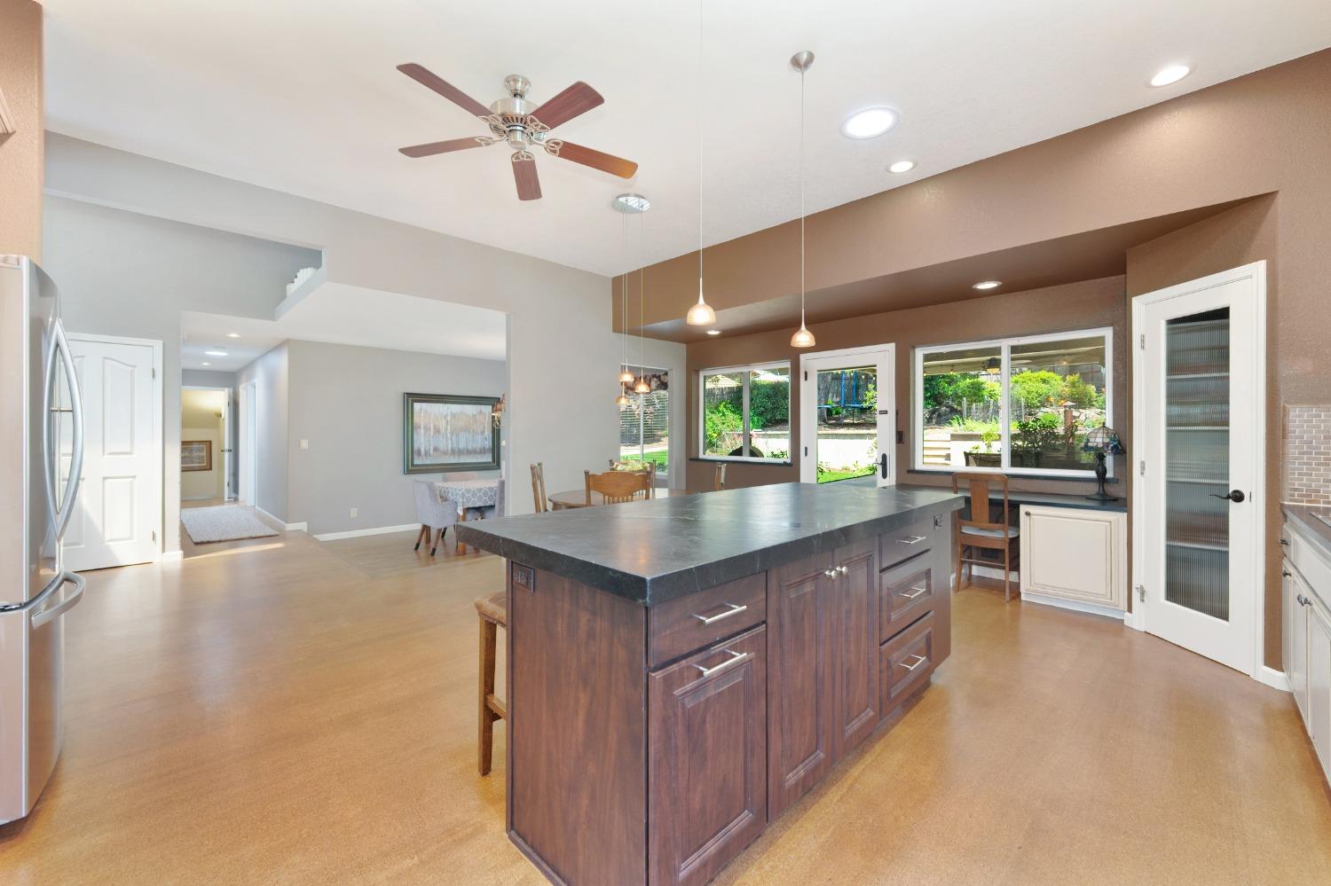 Sharon Court, Folsom, California image 34