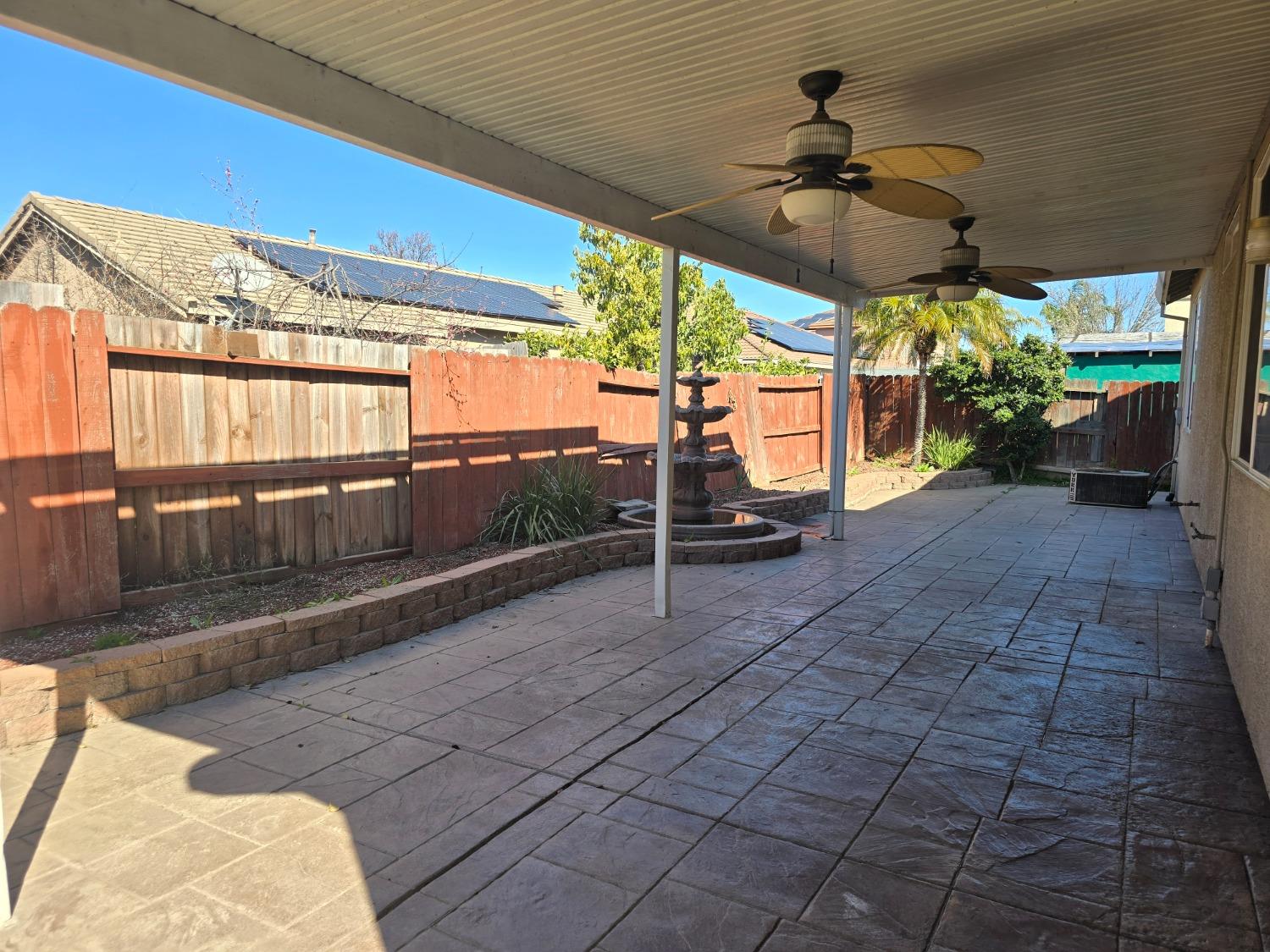 Shoreline Drive, Linda, California image 32