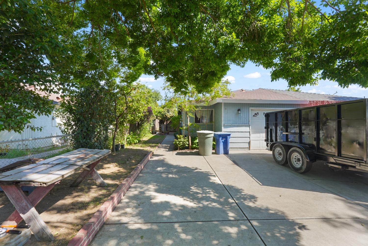 Gannet Court, Merced, California image 1