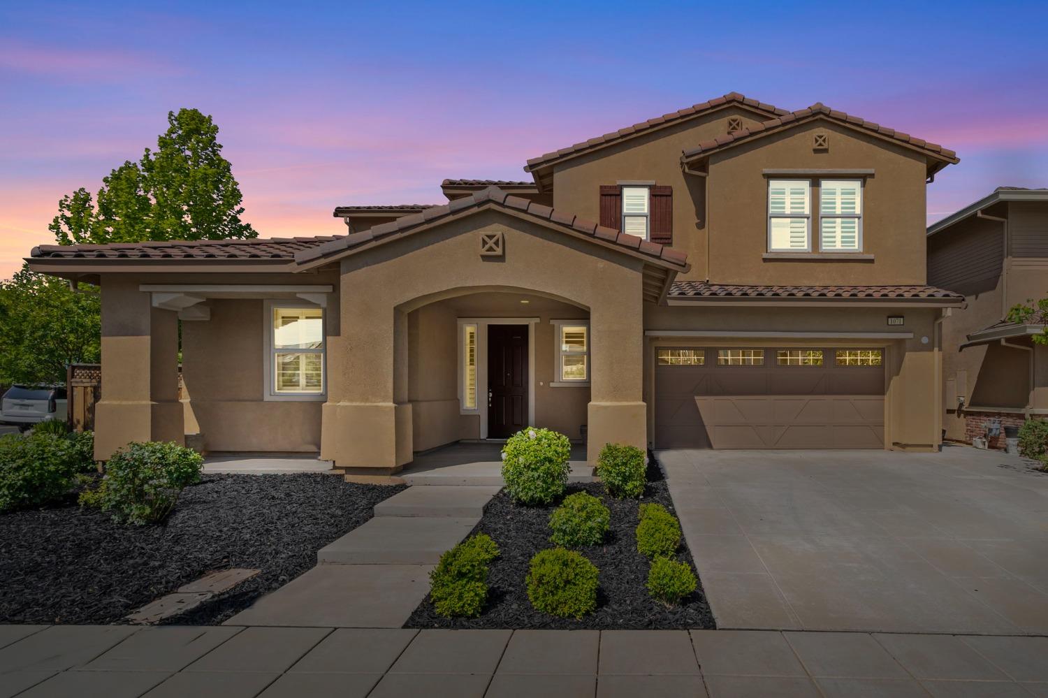 Detail Gallery Image 2 of 70 For 1071 S Jacobs Dr, Mountain House,  CA 95391 - 6 Beds | 3/1 Baths