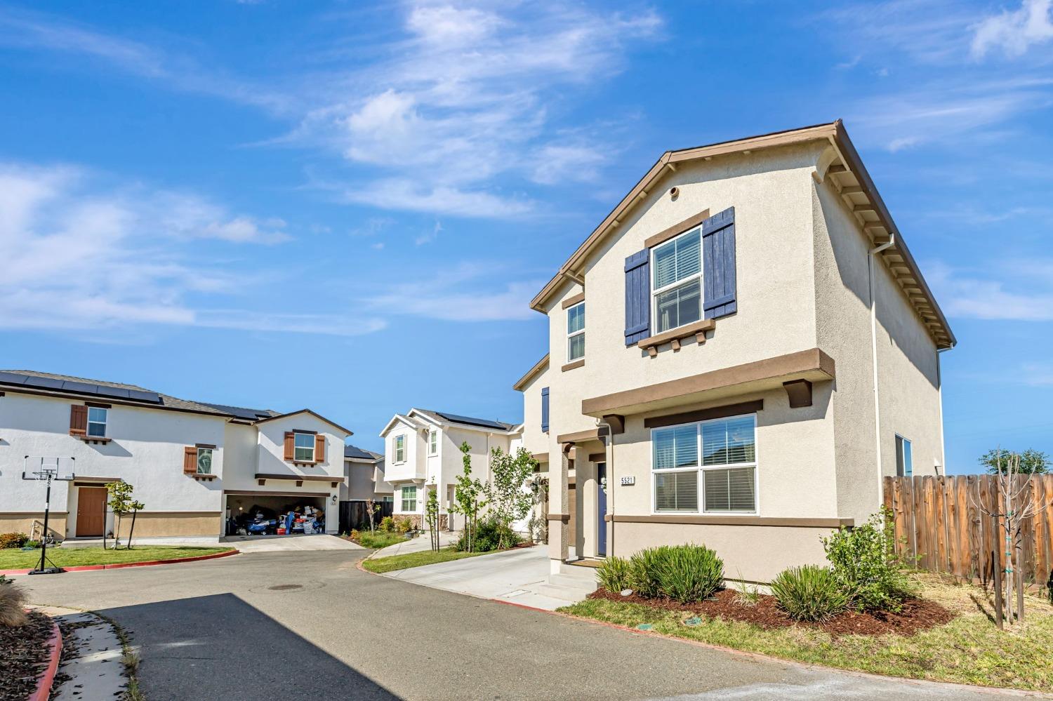 Brighton Court, Marysville, California image 2
