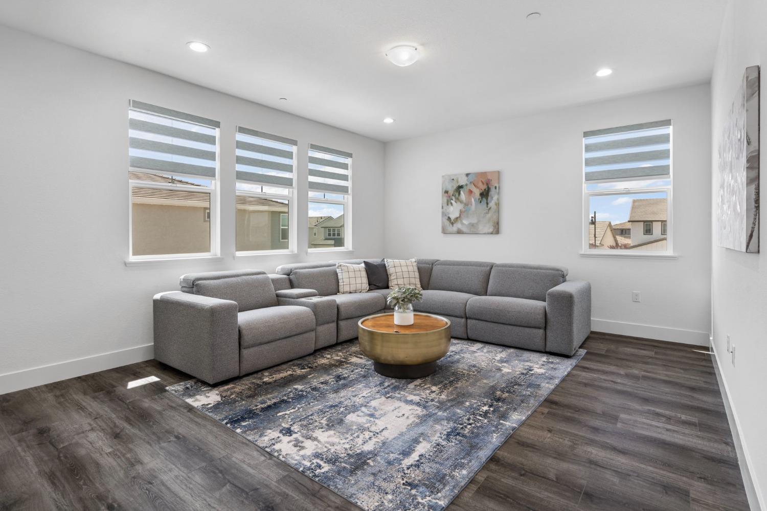 Tipton Court, Lathrop, California image 33
