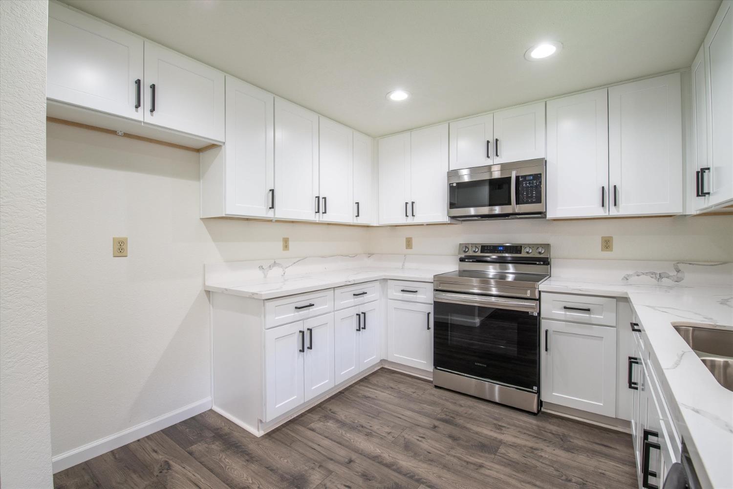 Detail Gallery Image 18 of 45 For 4046 S Royal Links Cir, Antioch,  CA 94509 - 4 Beds | 2 Baths
