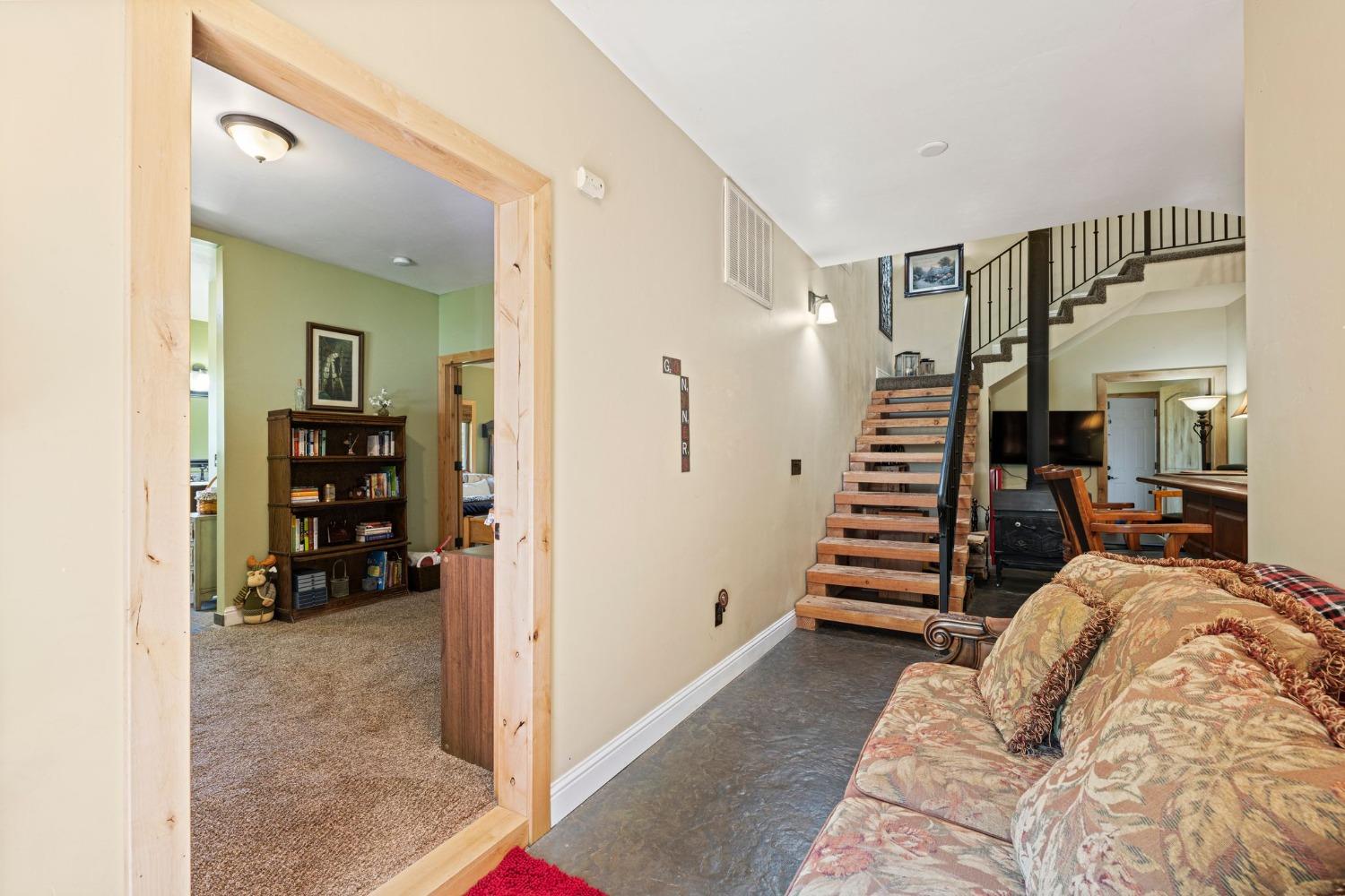 Detail Gallery Image 33 of 78 For 3500 Magpie Ln, Camino,  CA 95709 - 3 Beds | 2/1 Baths