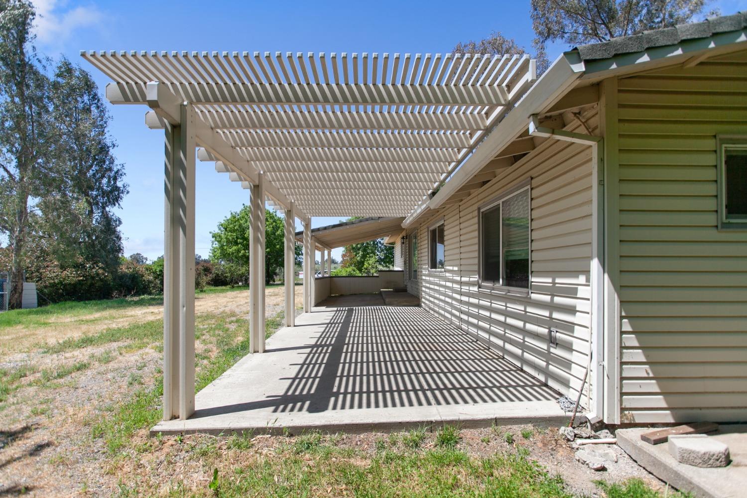East Avenue, Corning, California image 7