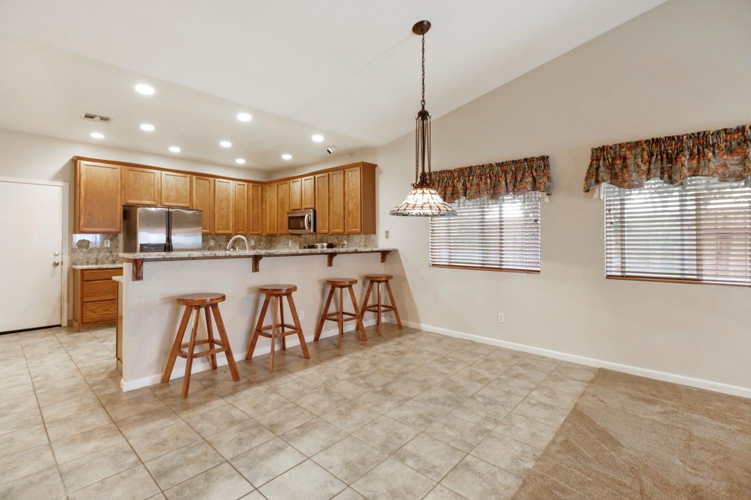Detail Gallery Image 29 of 62 For 9329 Mainline Dr, Elk Grove,  CA 95624 - 4 Beds | 2 Baths