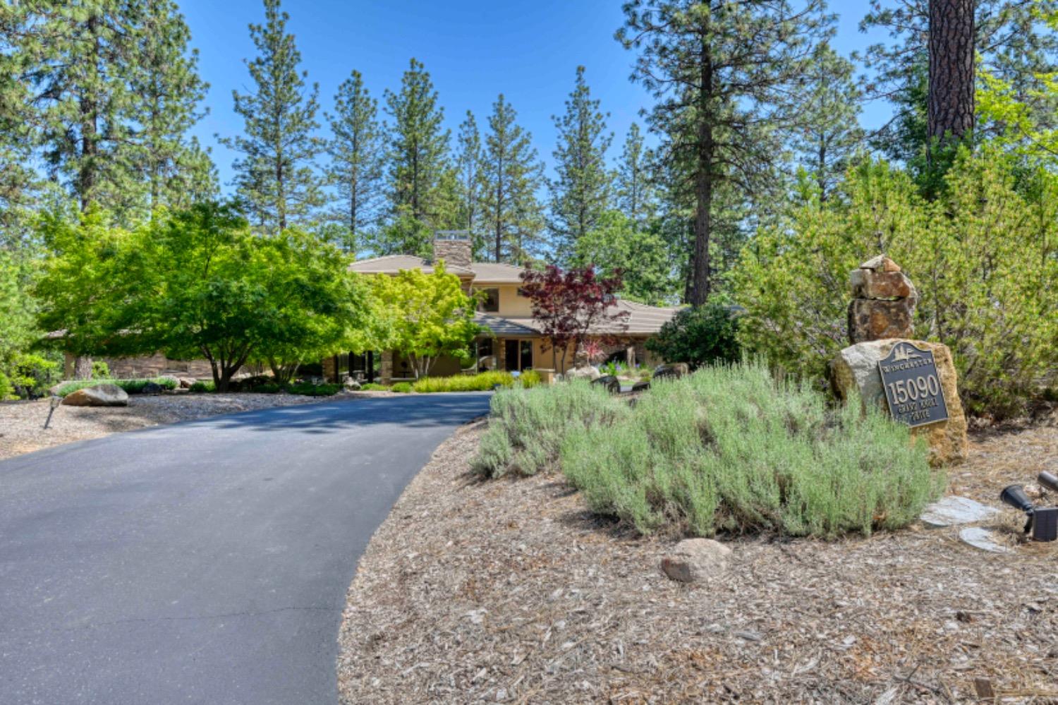 Detail Gallery Image 8 of 87 For 15090 Grand Knoll Dr, Meadow Vista,  CA 95722 - 4 Beds | 4/1 Baths
