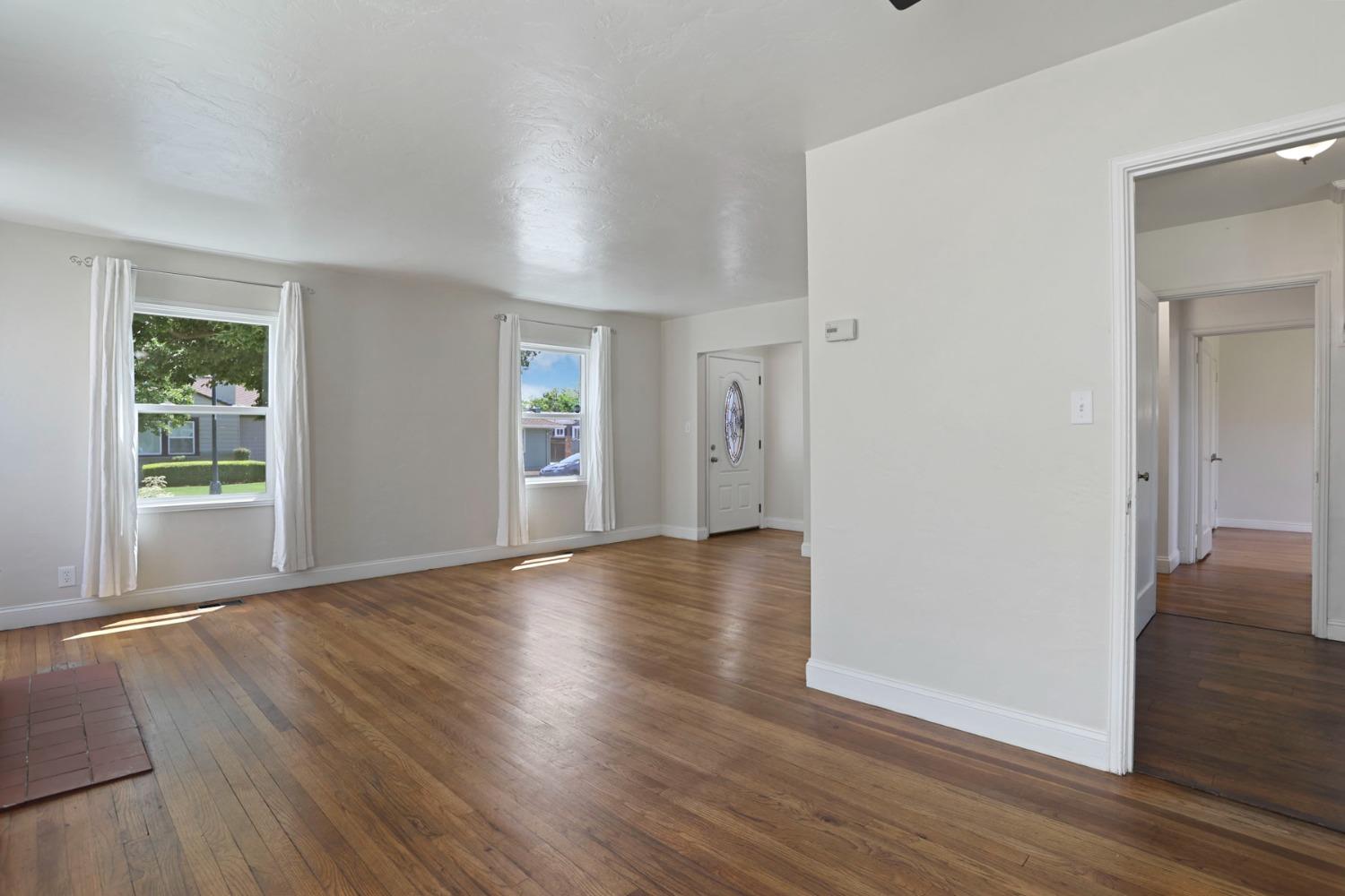 Detail Gallery Image 14 of 35 For 17 W Mendocino Ave, Stockton,  CA 95204 - 2 Beds | 1 Baths