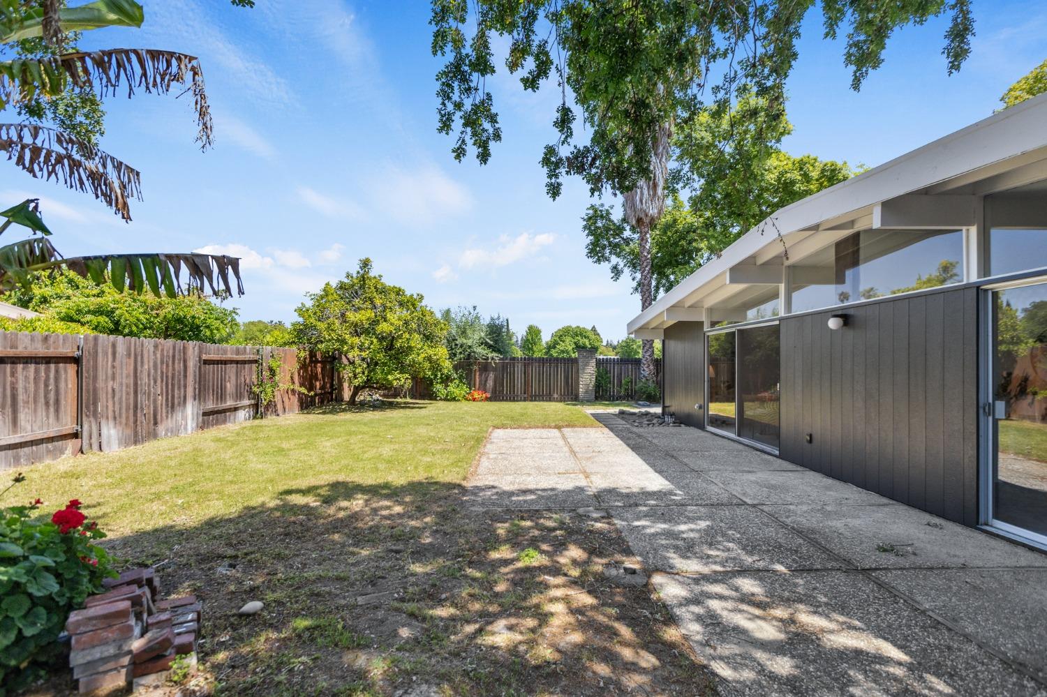 Springbrook Circle, Sacramento, California image 49