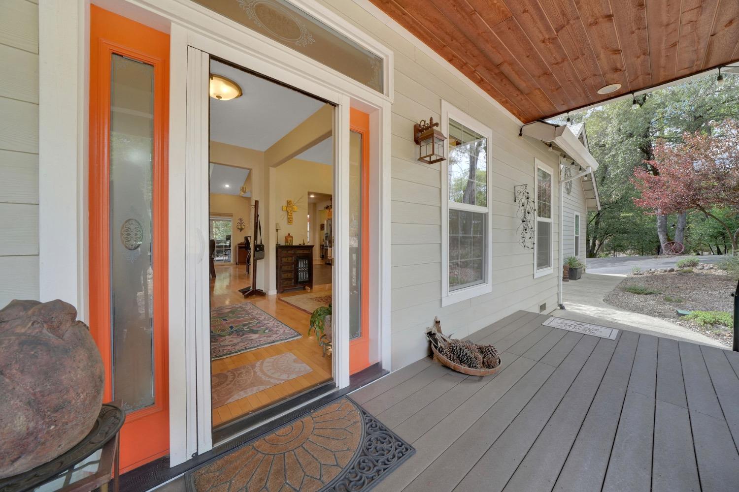 Detail Gallery Image 14 of 88 For 18860 Sylvia Dr, Pine Grove,  CA 95665 - 3 Beds | 2/1 Baths