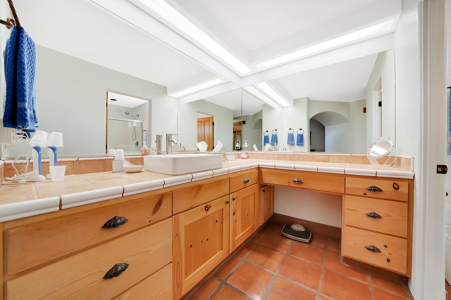 Detail Gallery Image 38 of 86 For 6061 Wind River Dr, Valley Springs,  CA 95252 - 3 Beds | 2/1 Baths