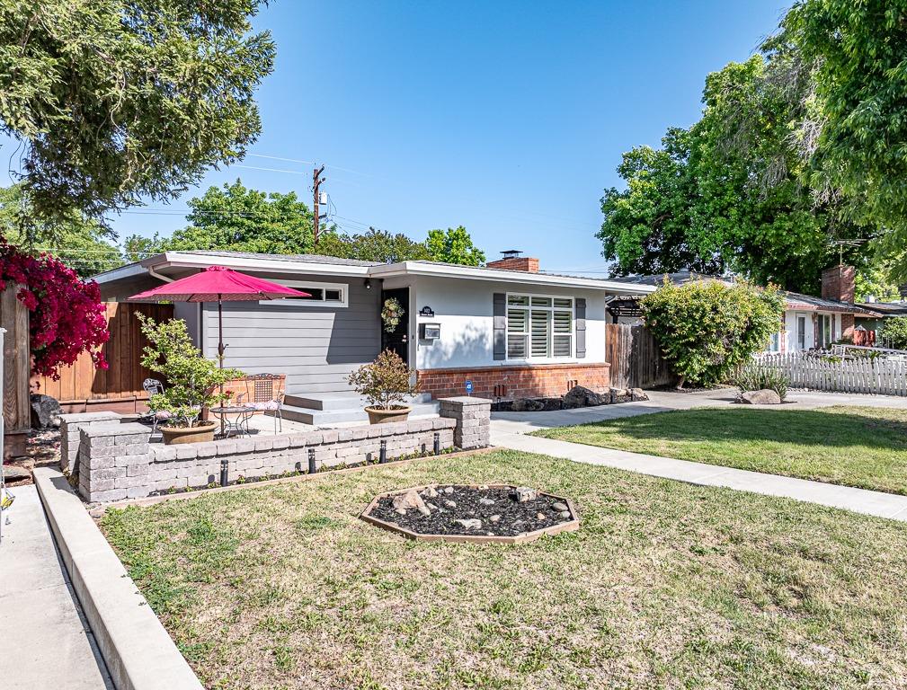 Albany Avenue, Modesto, California image 2