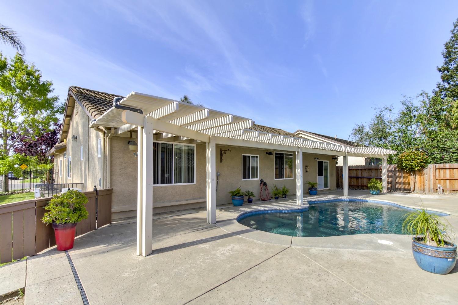 Detail Gallery Image 48 of 62 For 9329 Mainline Dr, Elk Grove,  CA 95624 - 4 Beds | 2 Baths