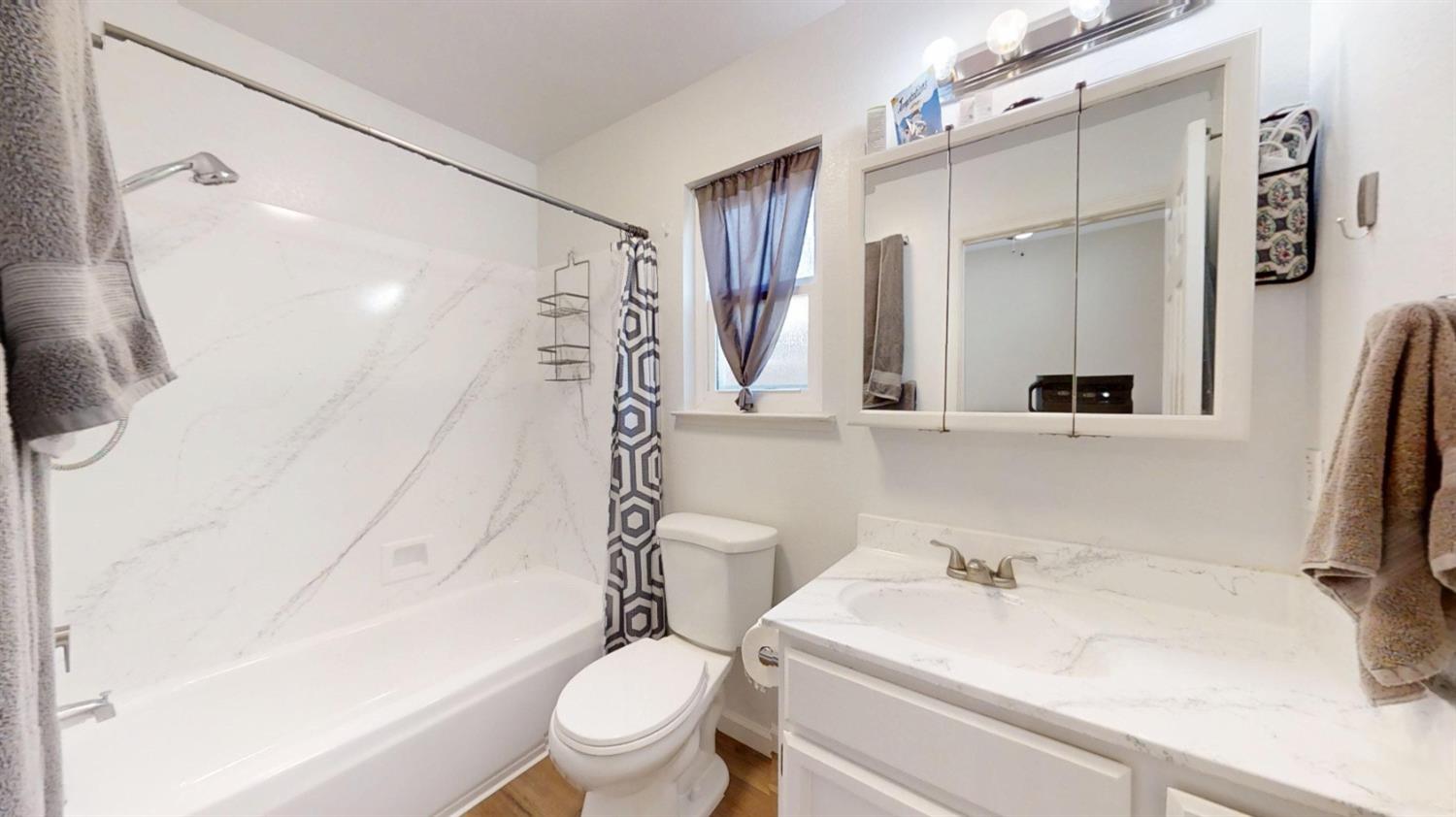 Detail Gallery Image 13 of 25 For 3200 Pepperridge Dr, Antelope,  CA 95843 - 3 Beds | 2 Baths