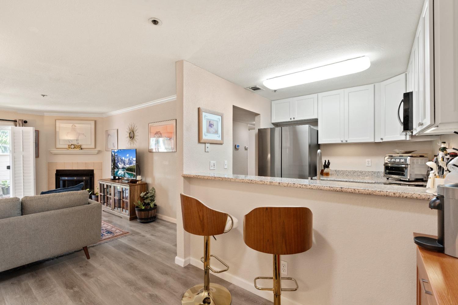 Photo #10: 225055587 Listing: Photo #10
