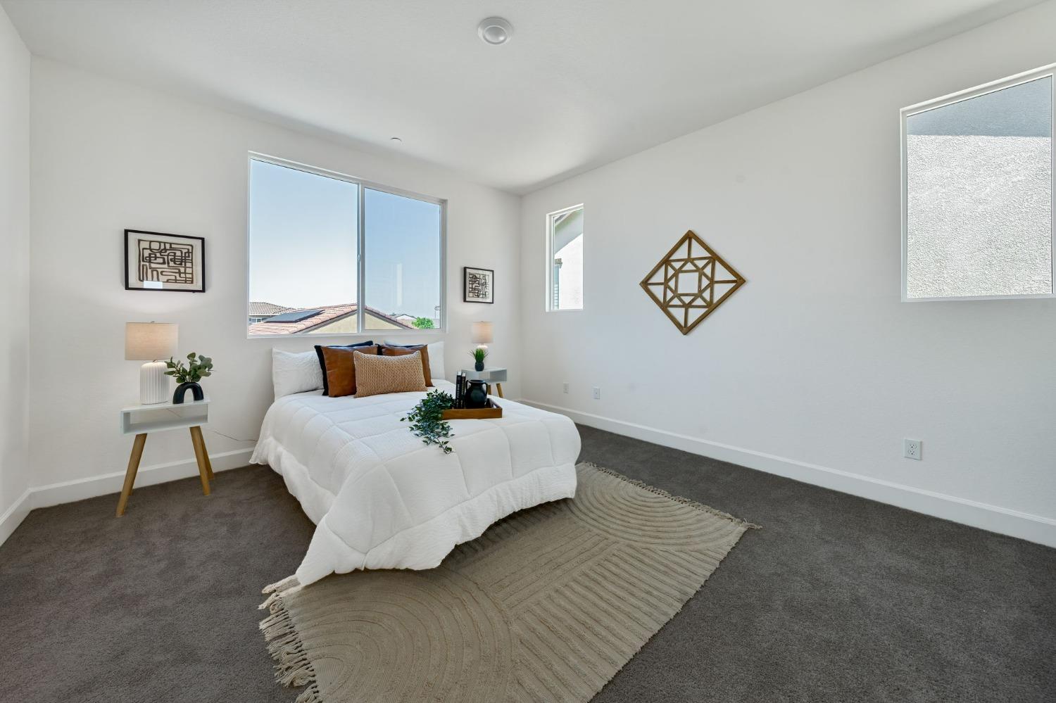 Detail Gallery Image 16 of 38 For 1719 Duchamp Way, Lodi,  CA 95242 - 5 Beds | 3/1 Baths