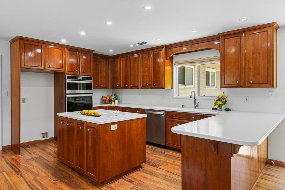 Southgrove Drive, Citrus Heights, California image 11