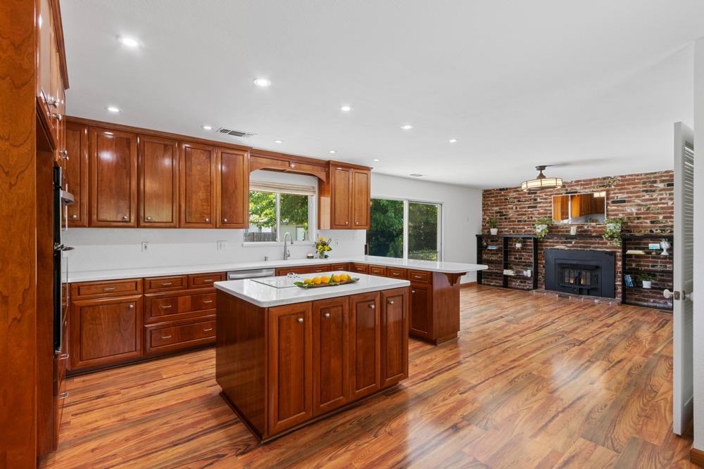 Southgrove Drive, Citrus Heights, California image 13