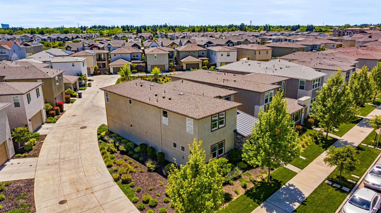 Detail Gallery Image 55 of 63 For 3020 Edgeview Dr, Sacramento,  CA 95833 - 3 Beds | 2/1 Baths