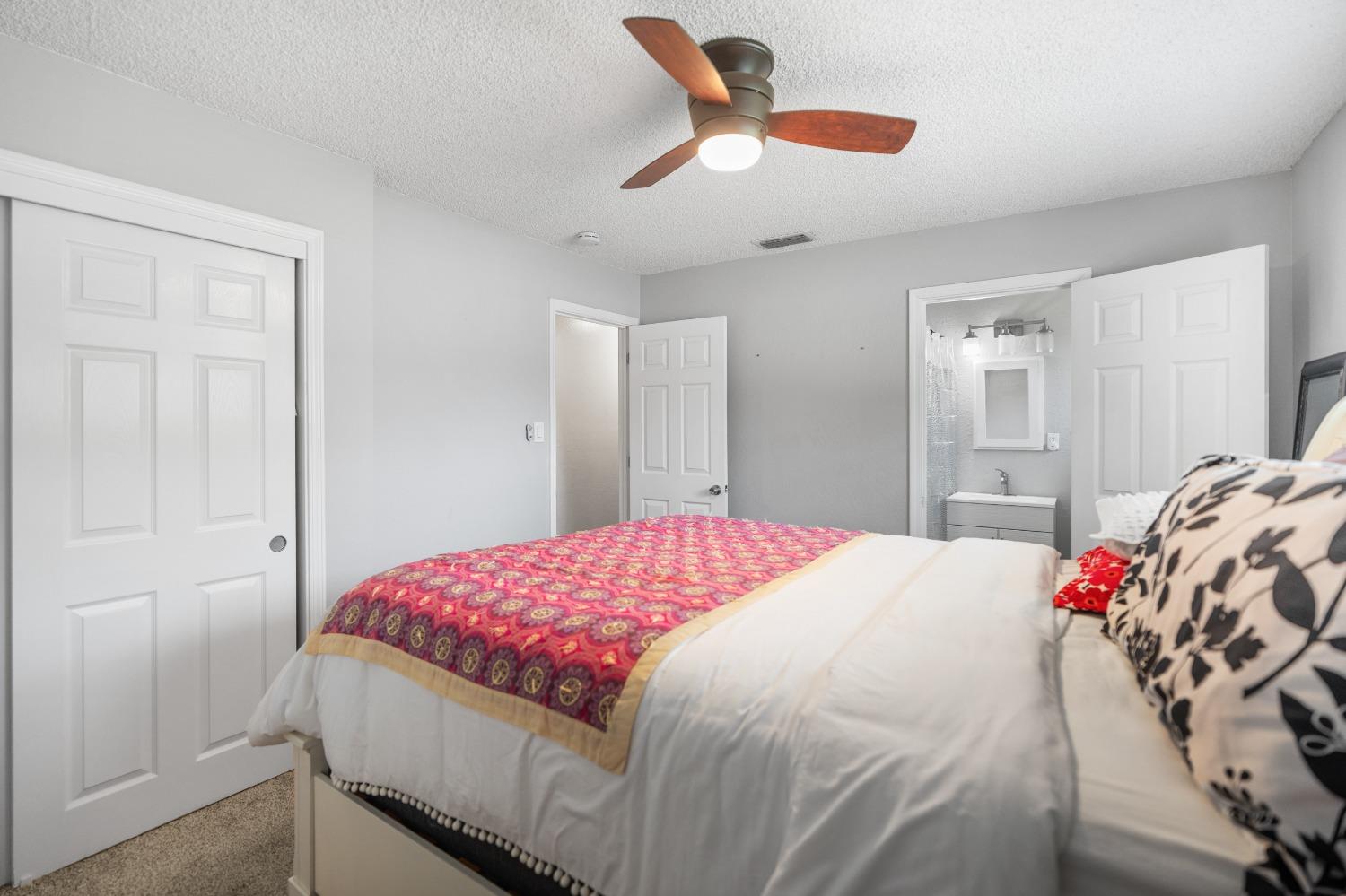 Forestwood Drive, Sacramento, California image 26