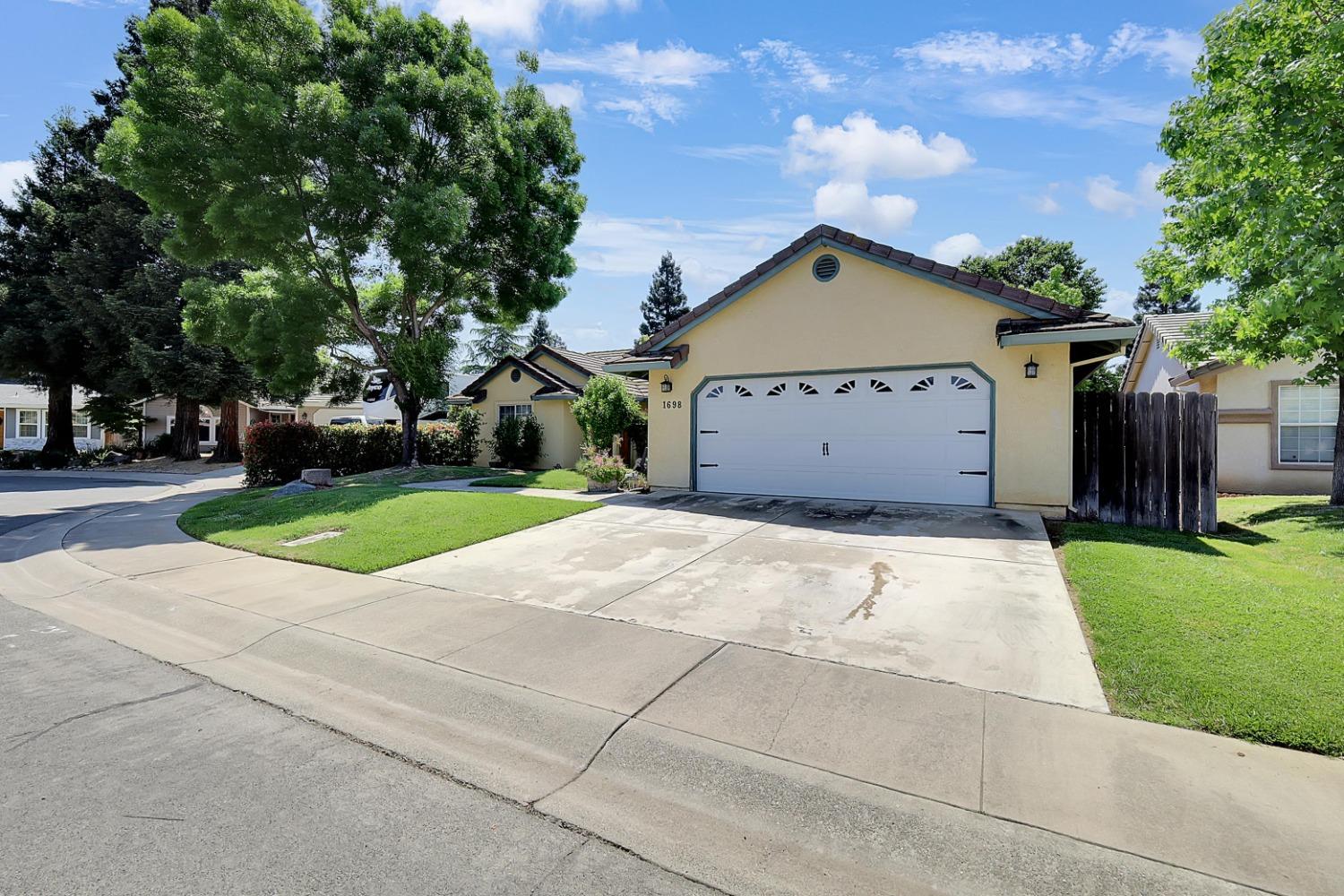 Donald Court, Yuba City, California image 3