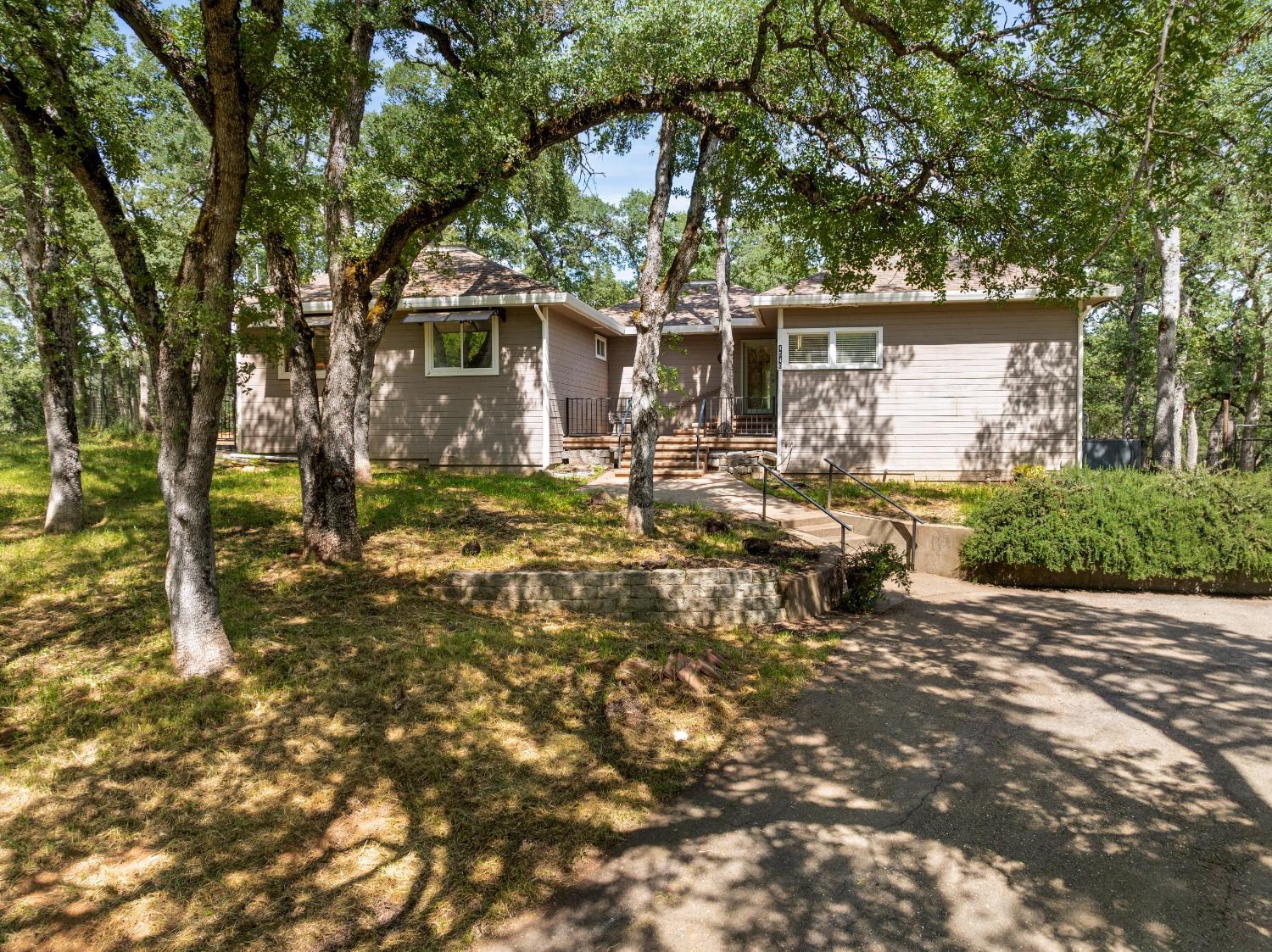 Burnt Oak Drive, Placerville, California image 2