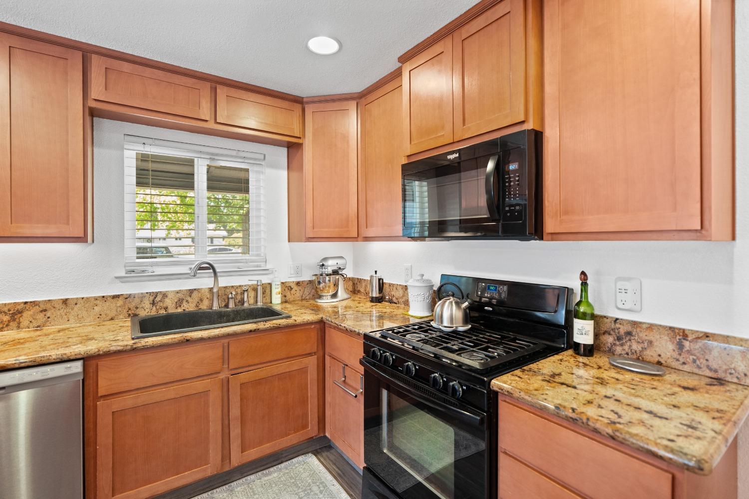 Forestwood Drive, Sacramento, California image 15