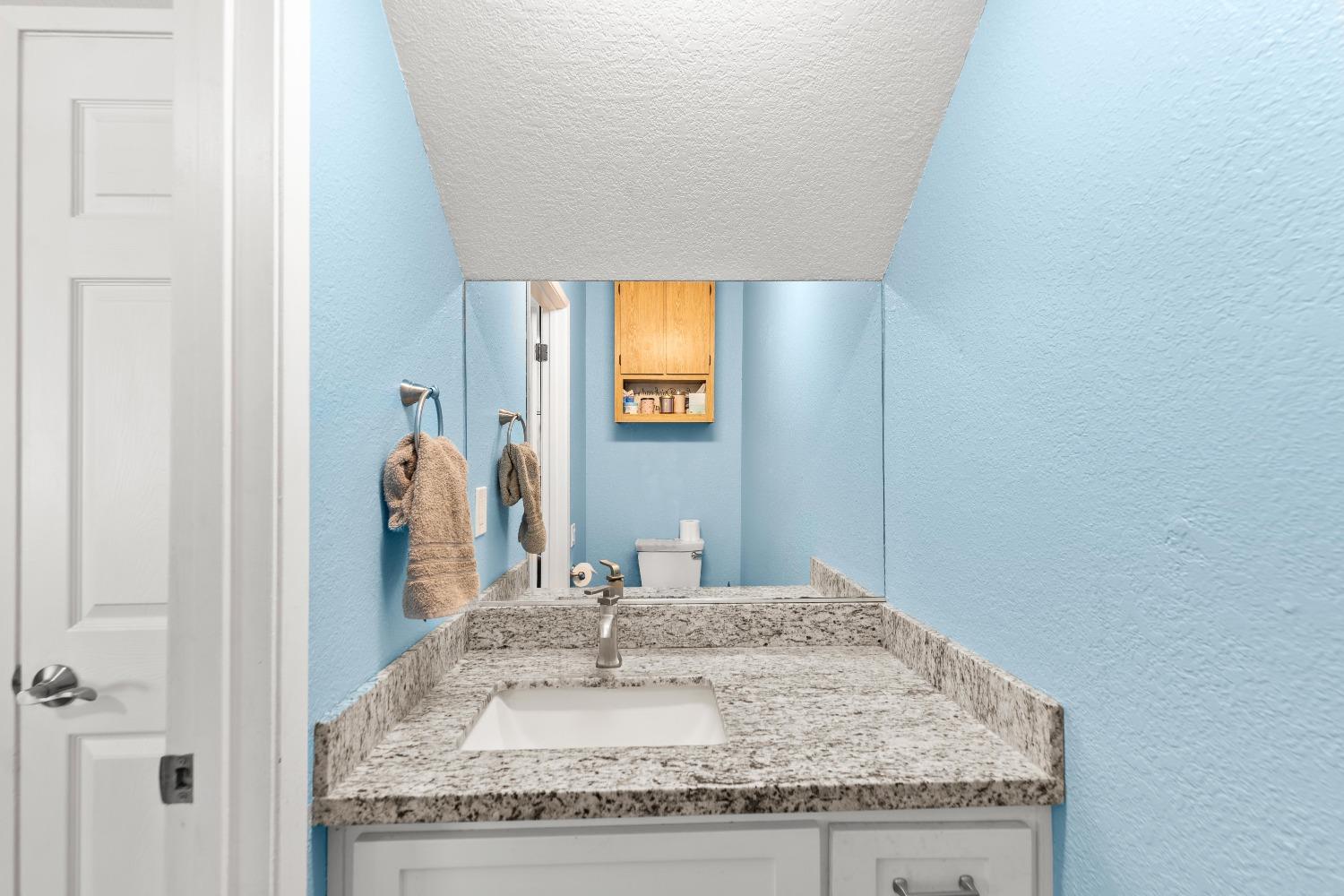 Photo #6: 225054541 Listing: Photo #6