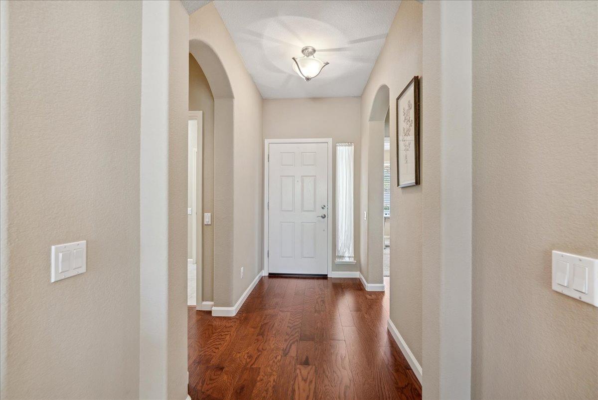 Deerwood Court, Rocklin, California image 6