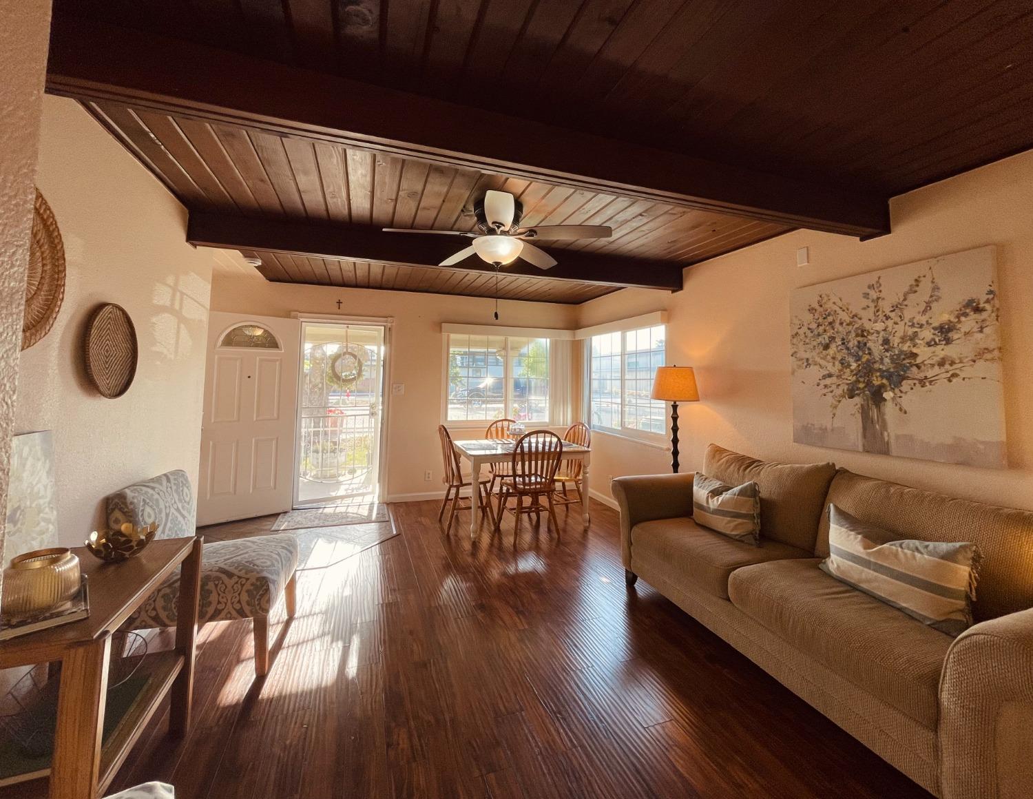 Detail Gallery Image 3 of 24 For 505 Poplar Ave, West Sacramento,  CA 95691 - 3 Beds | 1/1 Baths