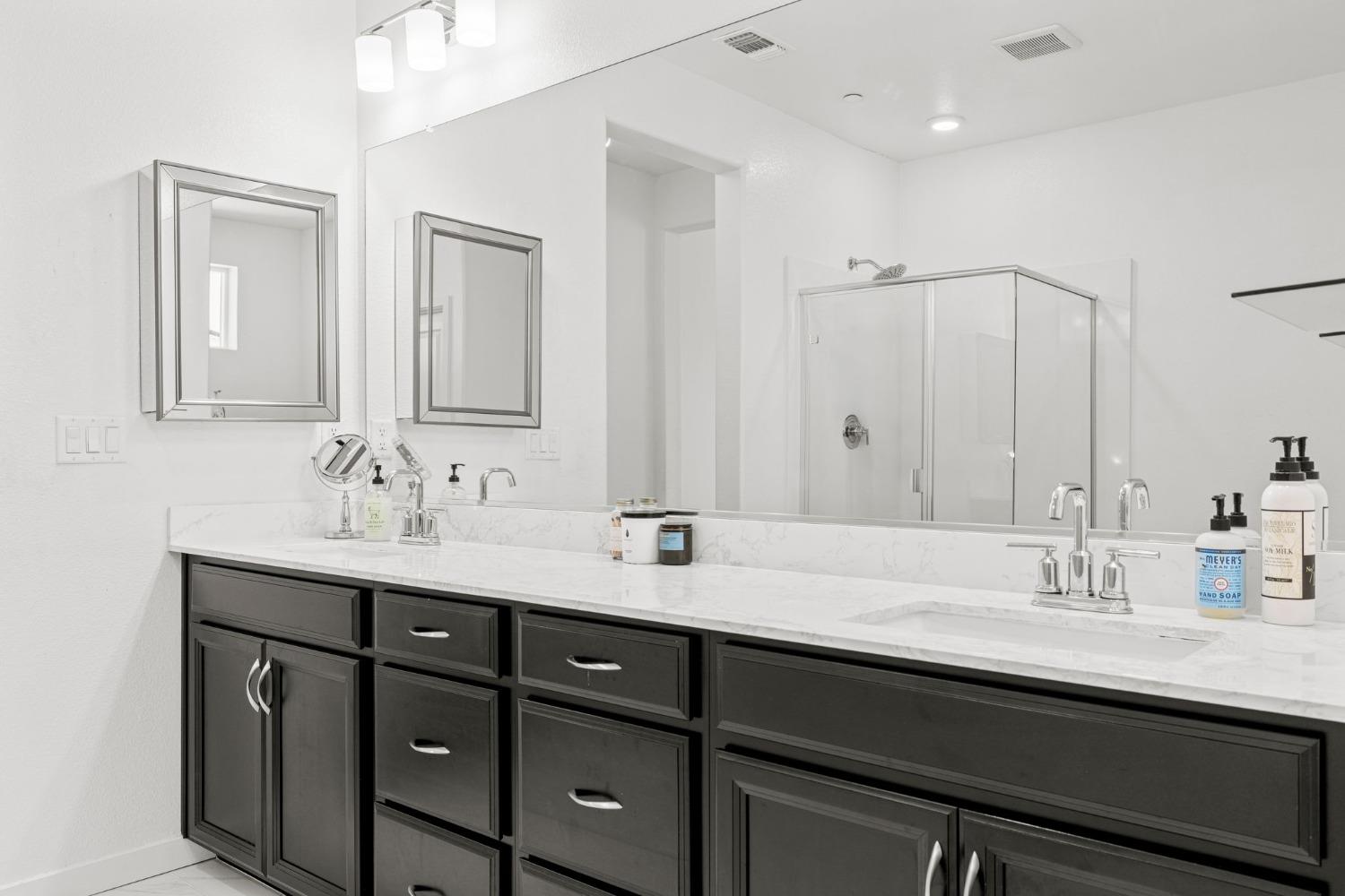 Edgeview Drive, Sacramento, California image 42