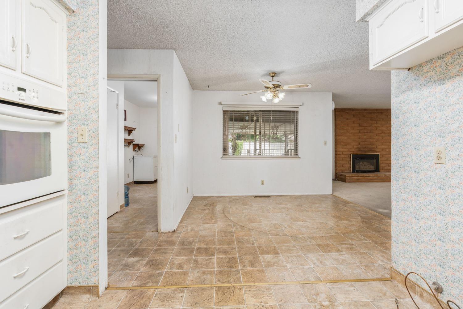 E Magill Avenue, Fresno, California image 11