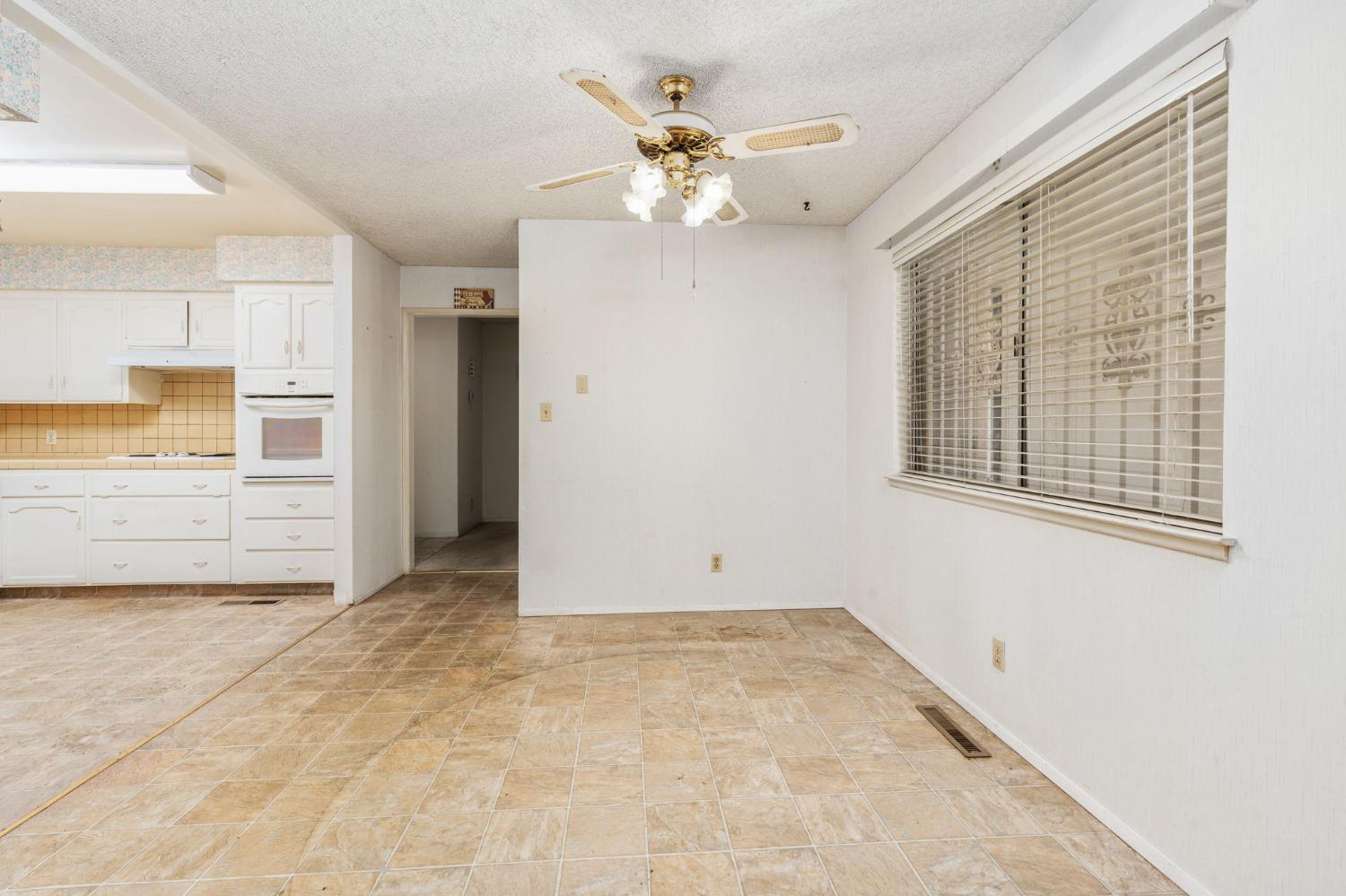 E Magill Avenue, Fresno, California image 19