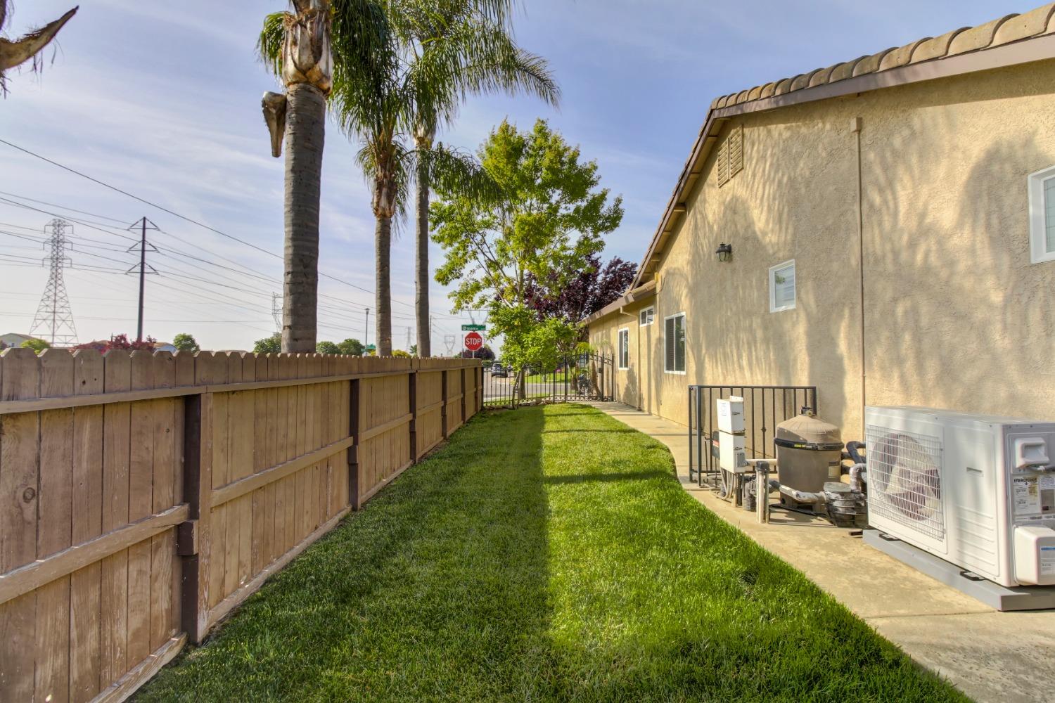 Detail Gallery Image 57 of 62 For 9329 Mainline Dr, Elk Grove,  CA 95624 - 4 Beds | 2 Baths