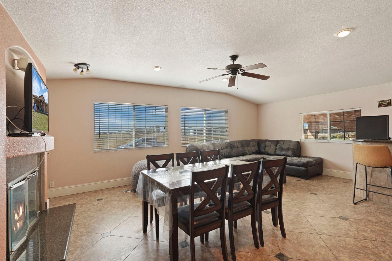 Detail Gallery Image 34 of 38 For 19639 State Highway 140, Stevinson,  CA 95374 - 2 Beds | 2 Baths
