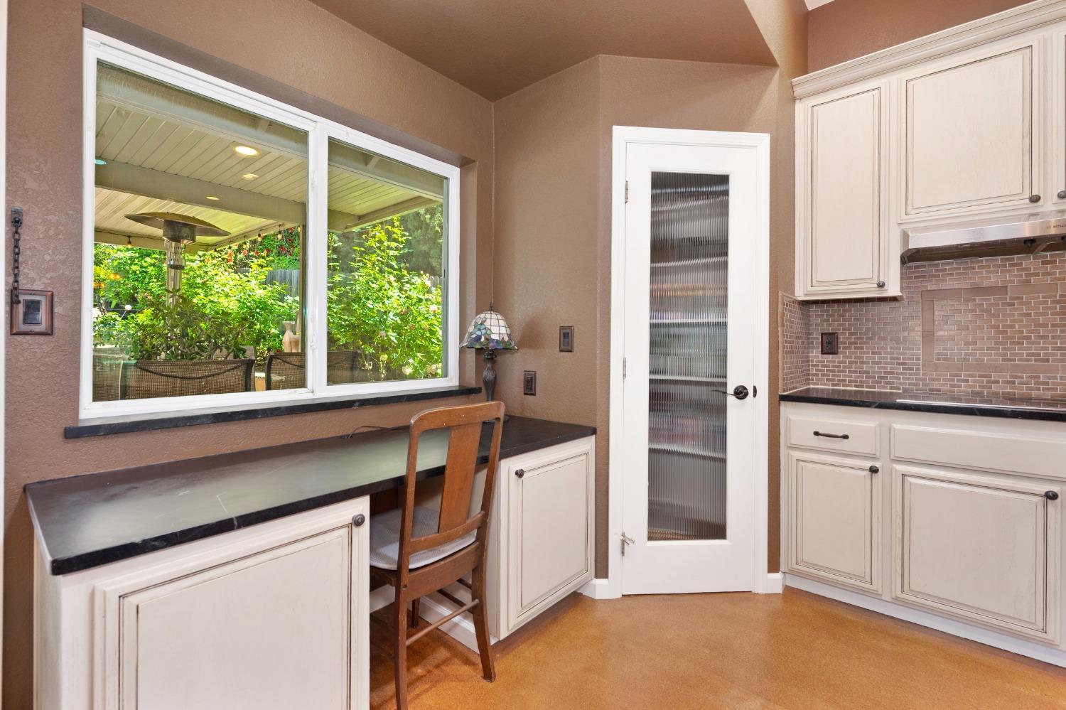 Sharon Court, Folsom, California image 33