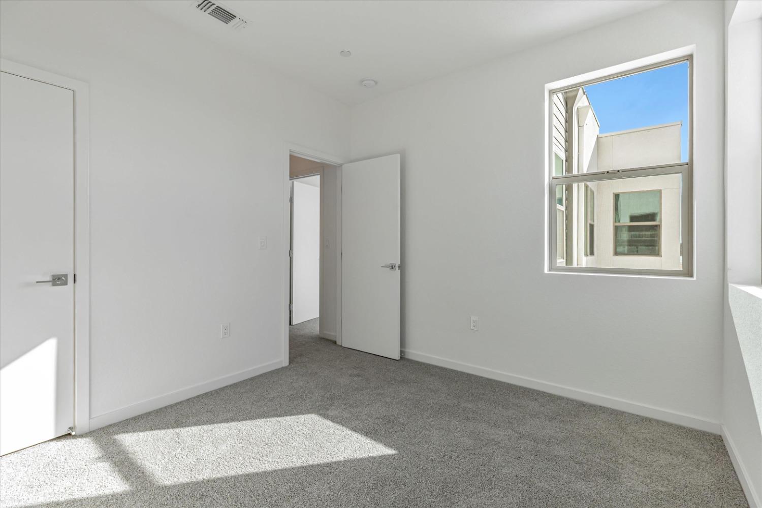 Bridgecross Drive, Sacramento, California image 11