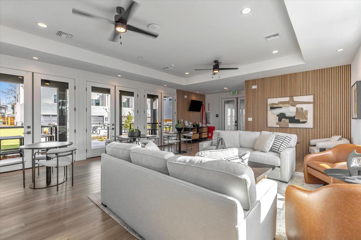 Detail Gallery Image 53 of 55 For 6141 Bridgecross Dr, Sacramento,  CA 95835 - 3 Beds | 2/1 Baths