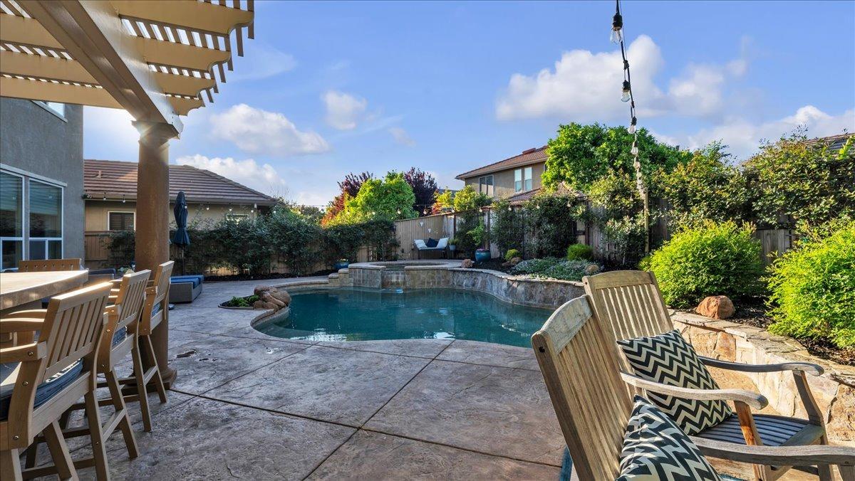 Mendes Court, Folsom, California image 44