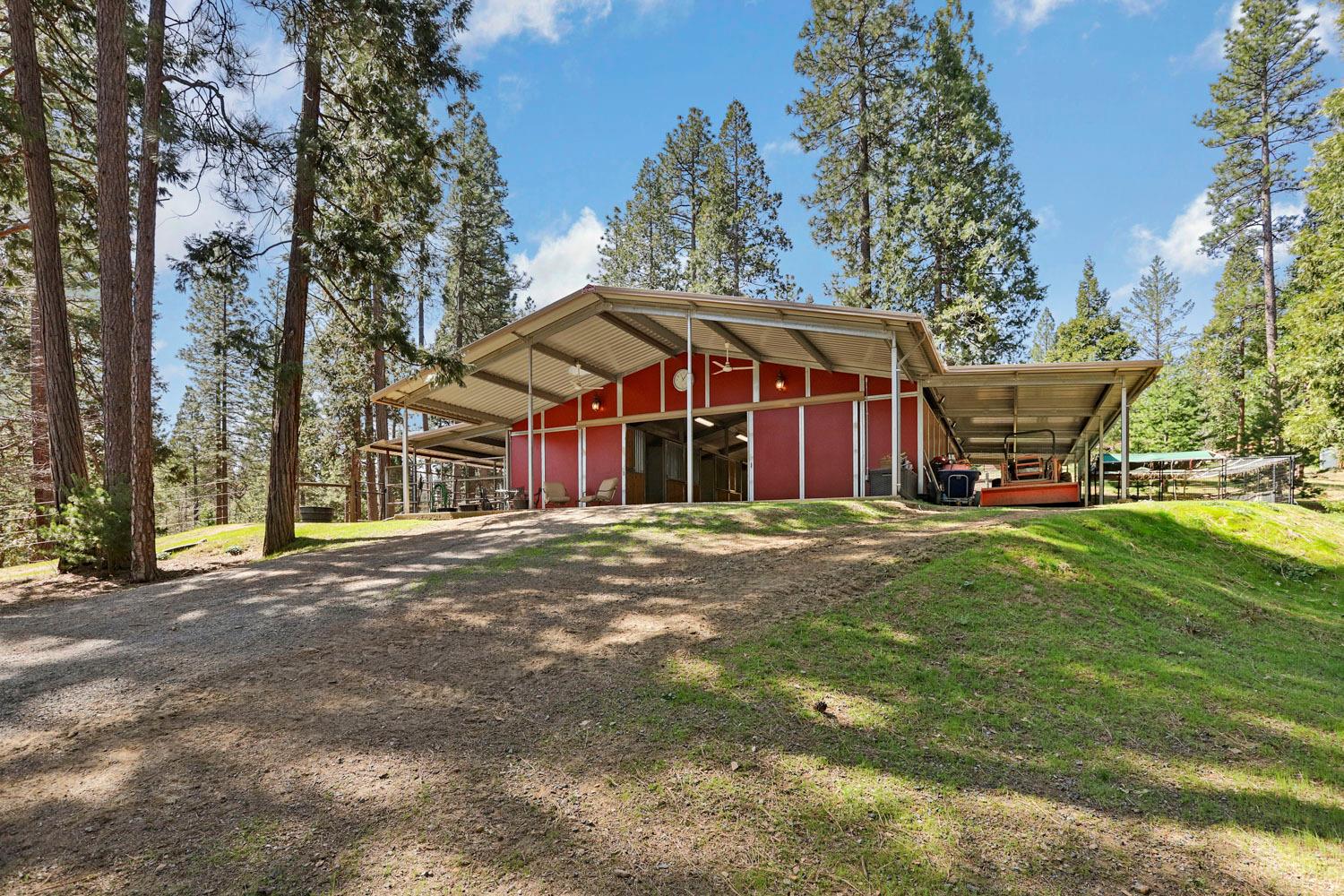 Detail Gallery Image 82 of 92 For 10415 Mcmahon Rd #10415,  Coulterville,  CA 95311 - 3 Beds | 4/1 Baths